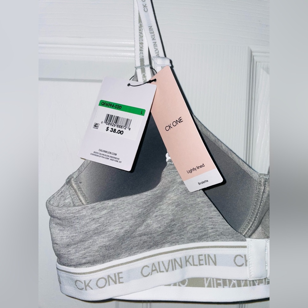 Calvin Klein bralette (UPdated sizes) - Picture 5 of 5